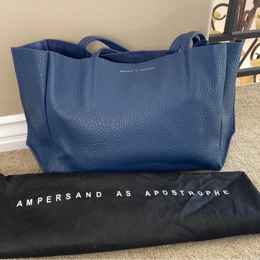 AMPERSAND AS APOSTROPHE SIDEWAYS TOTE BAG